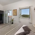 Pet Friendly In With Wifi 아파트