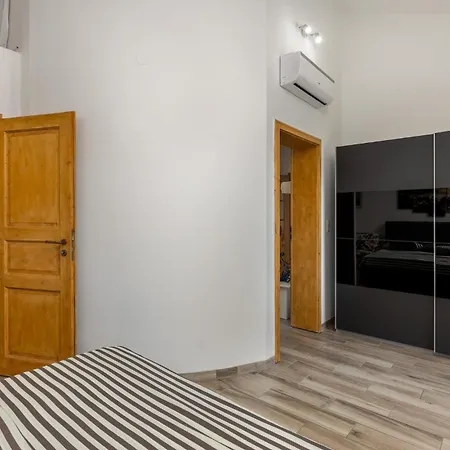 Pet Friendly In With Wifi Apartman *