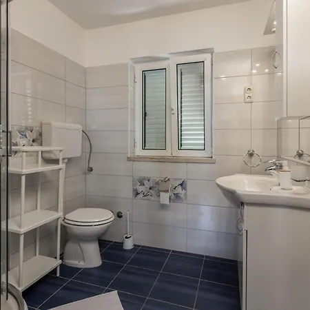 Apartman Pet Friendly In With Wifi